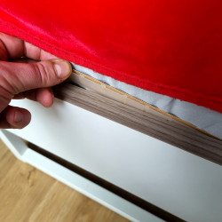 Mise en place d'un piège de détection professionnels anti punaise de lit CIMEXCATCH® dans un lit