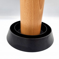 Mise en place du piège anti punaise de lit SENTINELLE sur un pied de lit