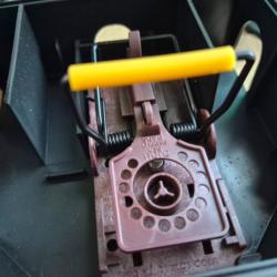 SNAPBOX Blantor, boîte 100% sécurisée ouverte avec tapette à souris Gorilla Traps (zoom)