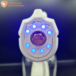 Vue de la buse en laiton du nébuliseur insecticide et des 8 leds permettant de voir la zone traitée.