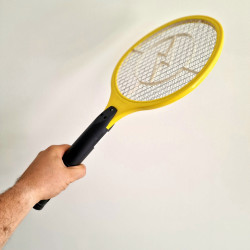 Raquette électrique anti guêpe et moustique